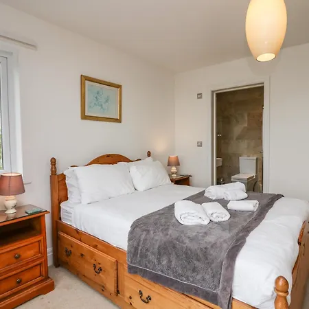 בית נופש Bay View Grange-over-Sands